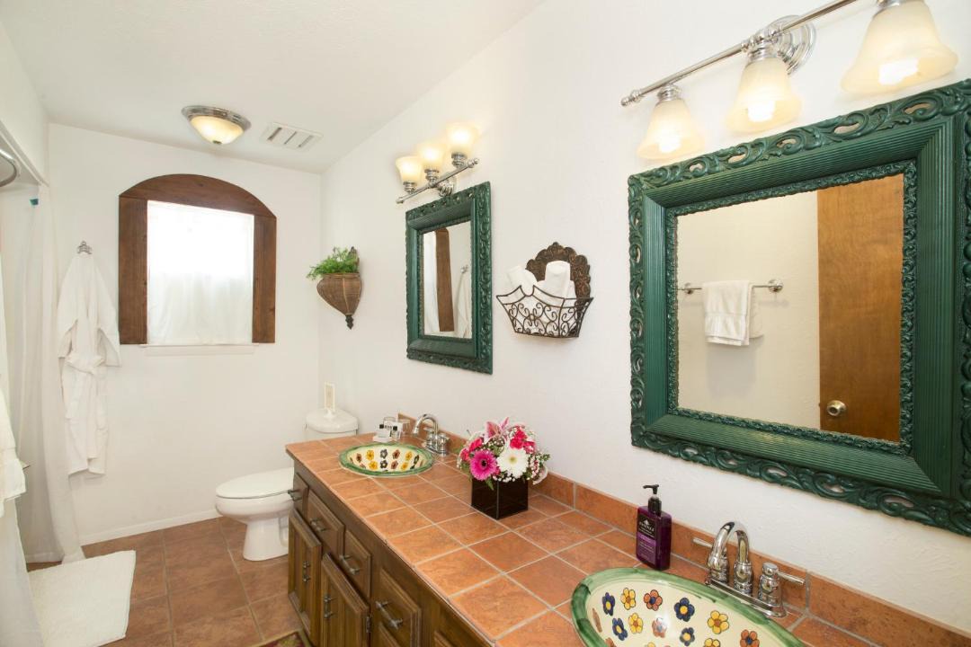 Photo of Bathroom in Canyon Lake