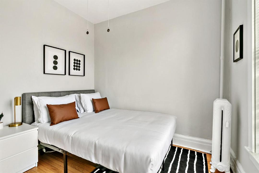 Photo of Bedroom in Wrigleyville