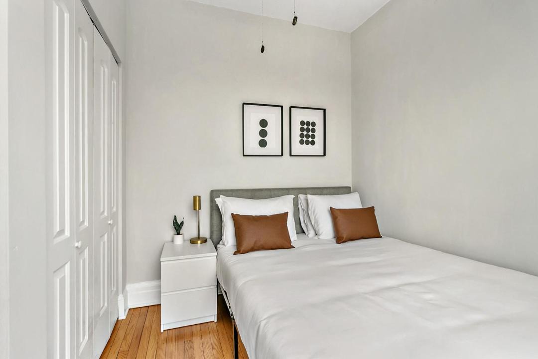 Photo of Bedroom in Wrigleyville