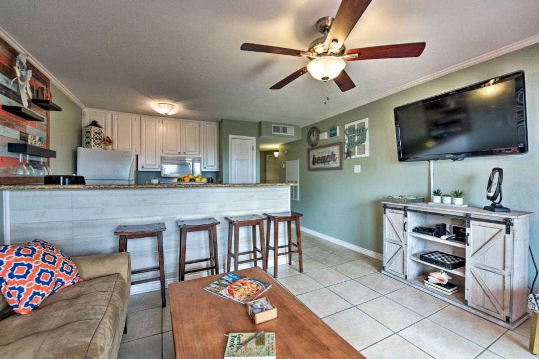 Photo of Livingroom in Galveston