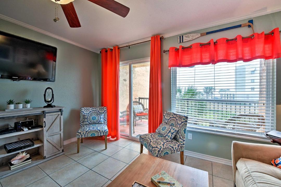 Photo of Livingroom in Galveston
