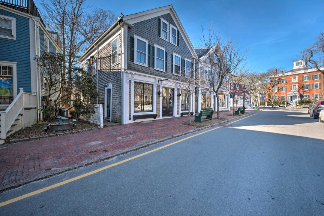 Photo of Others in Nantucket Town