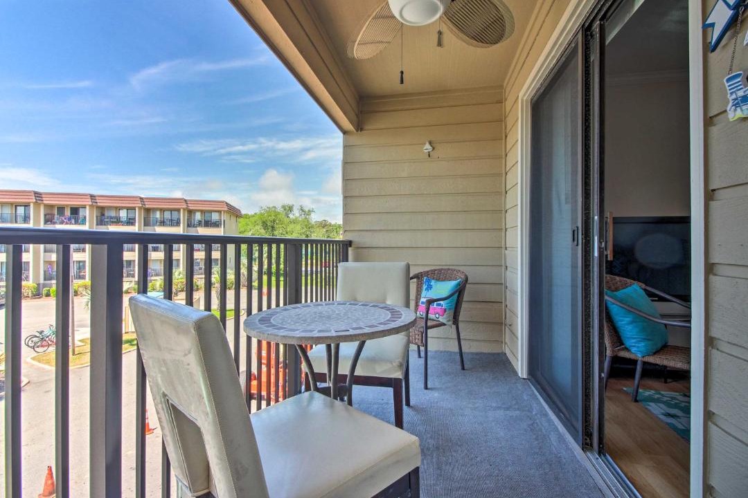Photo of Patio Balcony in Folly Field