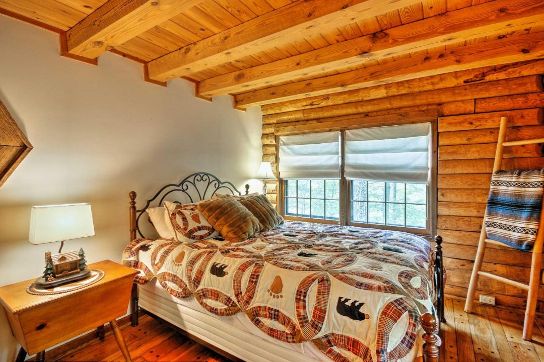 Photo of Bedroom in Massanutten