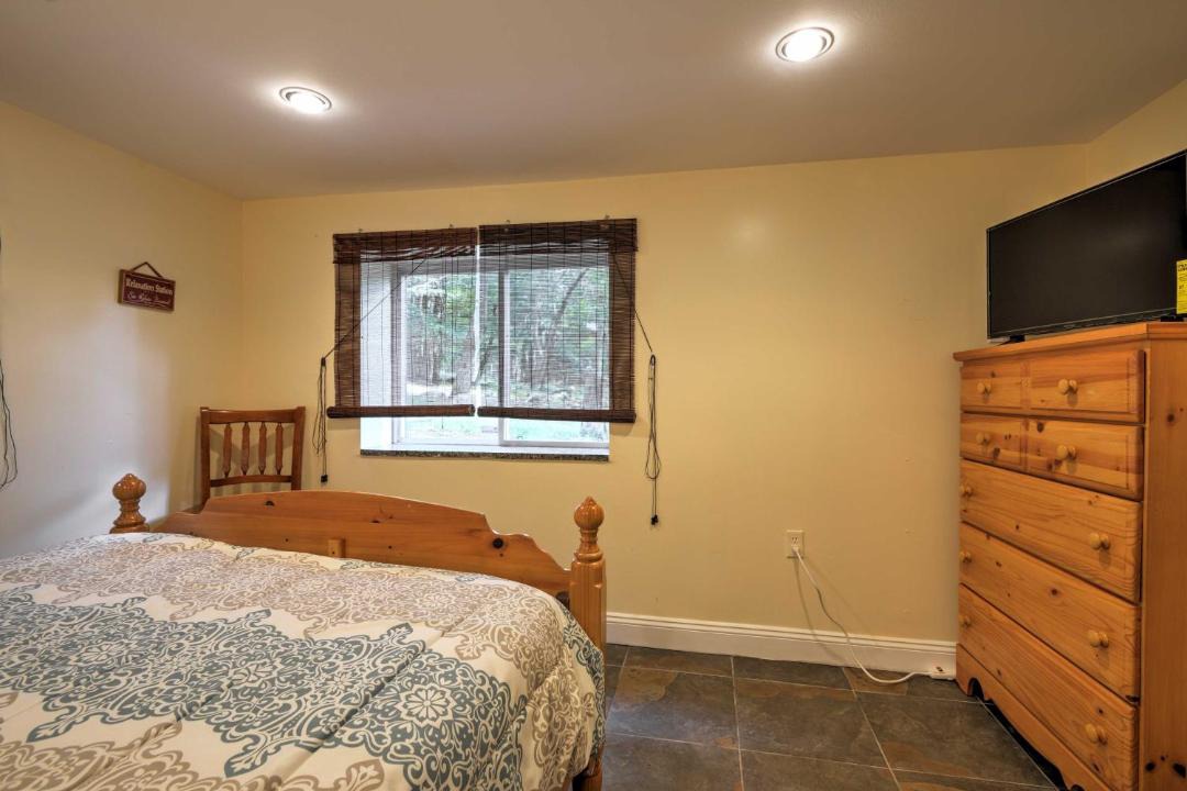 Photo of Bedroom in Lake Harmony Estates