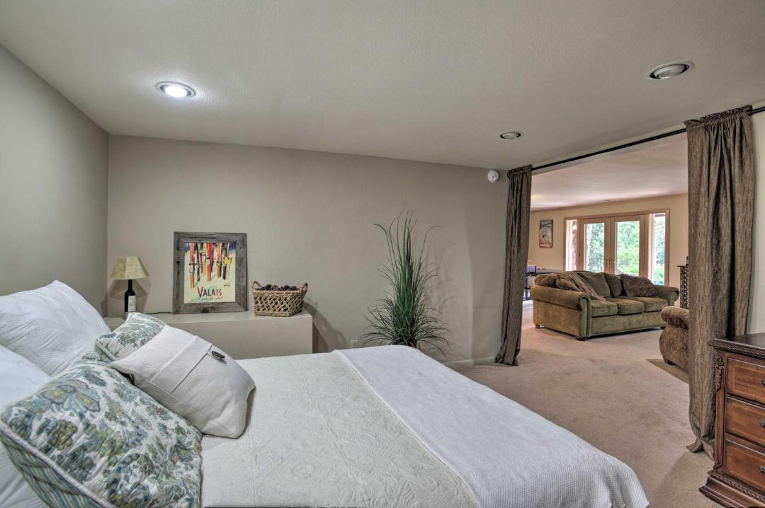 Photo of Bedroom in Evergreen