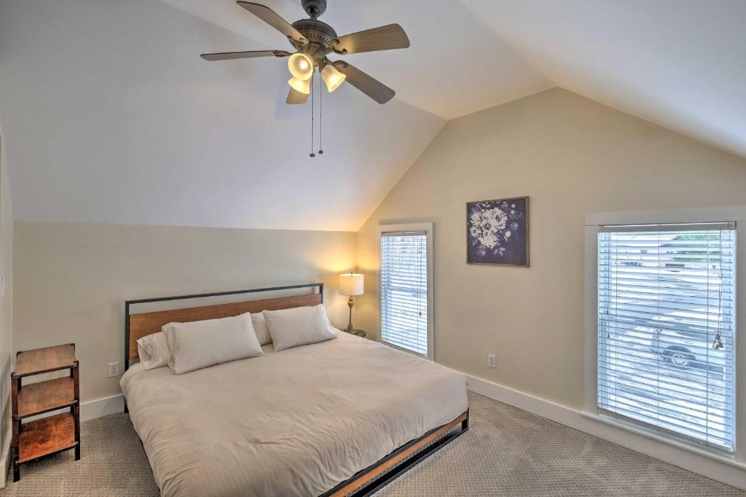 Photo of Bedroom in Warrensburg