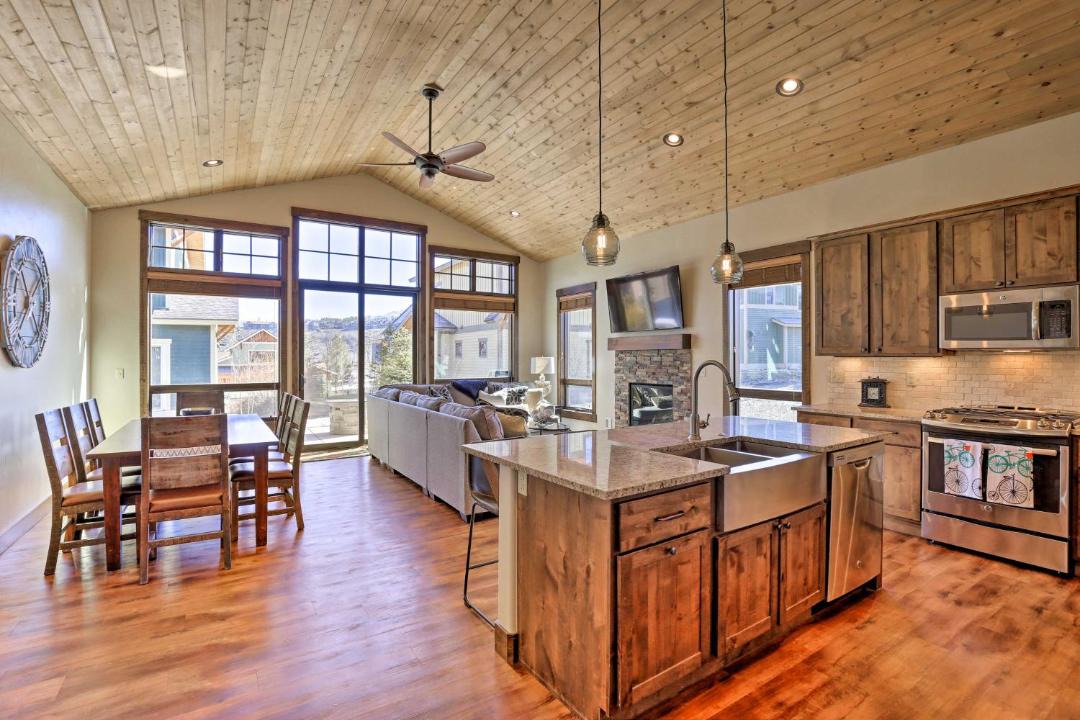 Photo of Kitchen in Grand Park