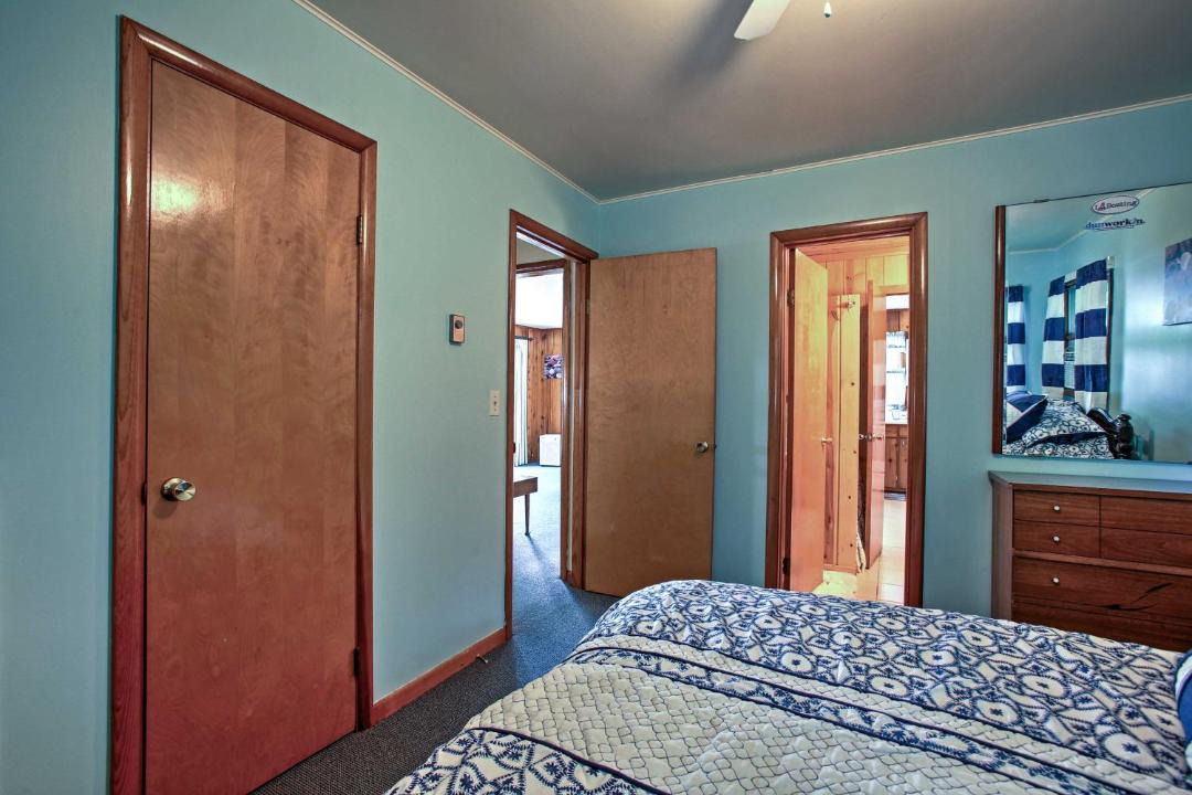 Photo of Bedroom in Burt Lake
