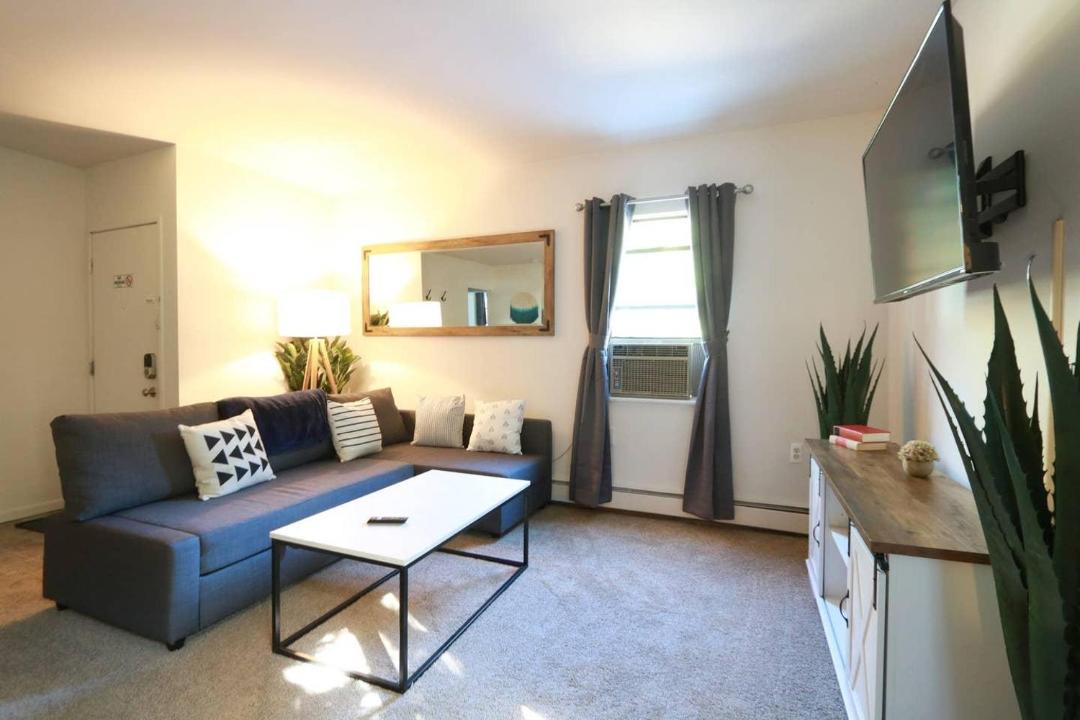 Photo of Livingroom in Arborview Neighborhood