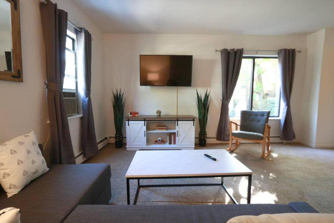 Photo of Livingroom in Arborview Neighborhood