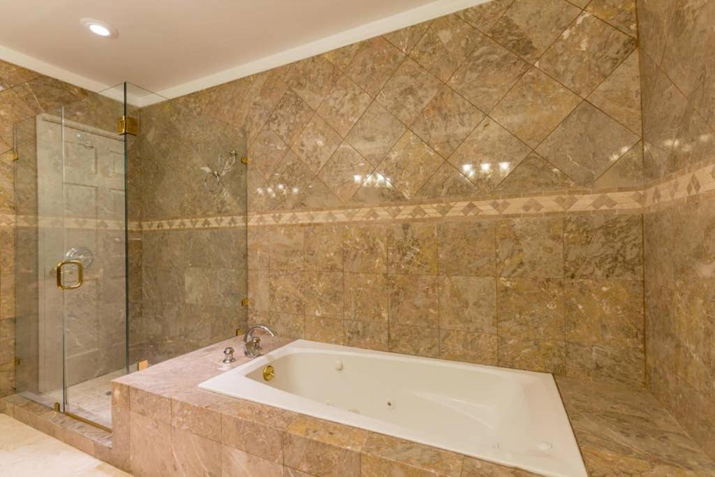 Photo of Bathroom in Surfside