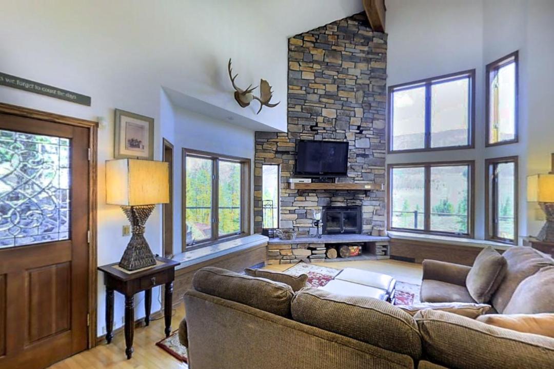 Photo of Livingroom in Keystone