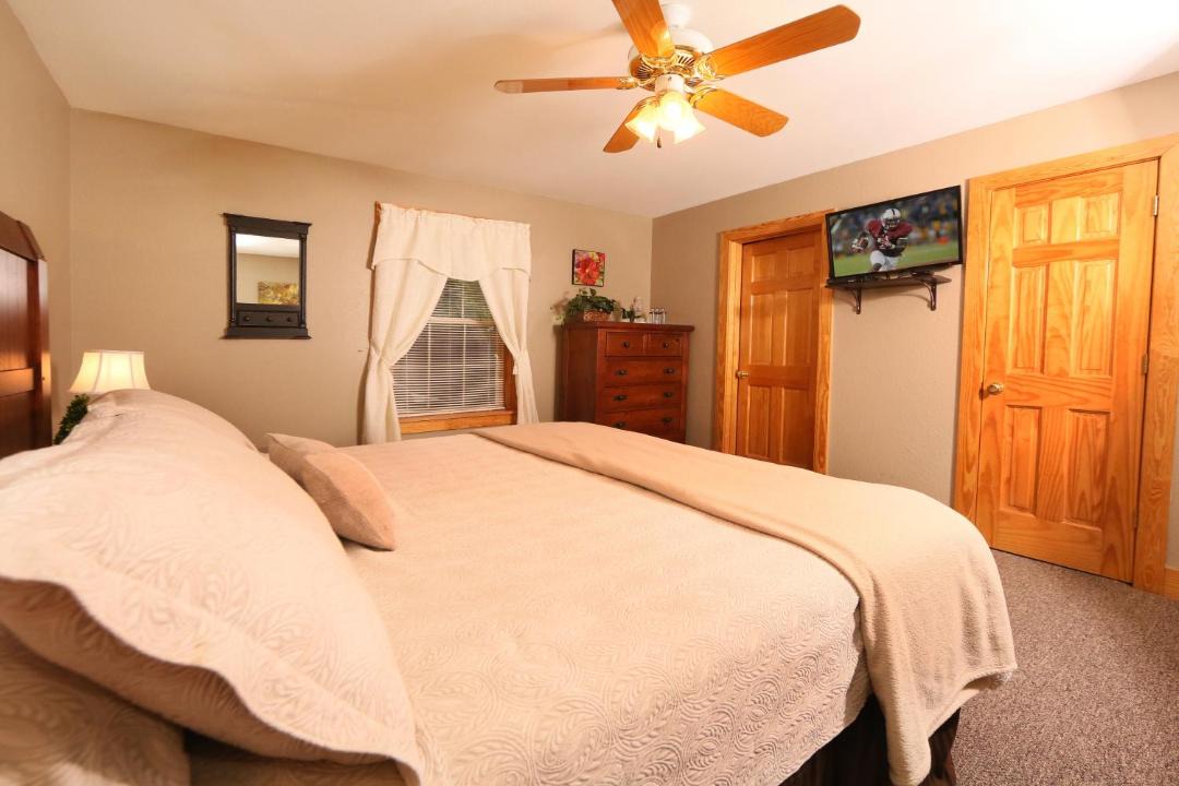 Photo of Bedroom in Pigeon Forge