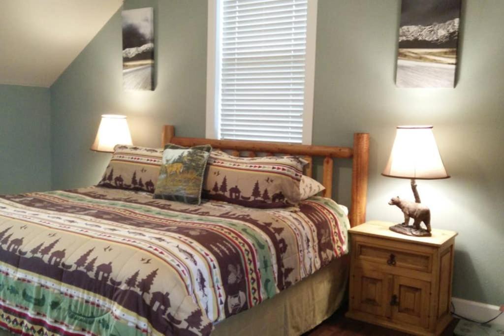 Photo of Bedroom in Sedalia