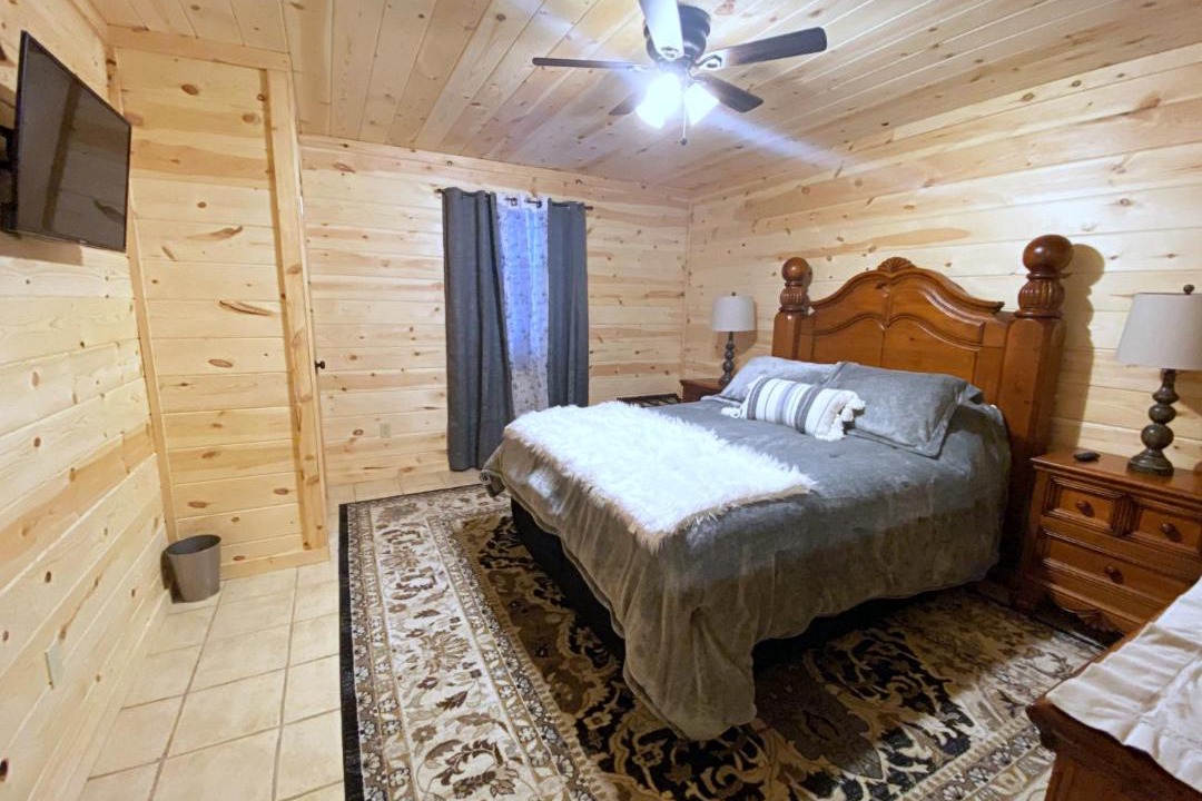 Photo of Bedroom in Pigeon Forge