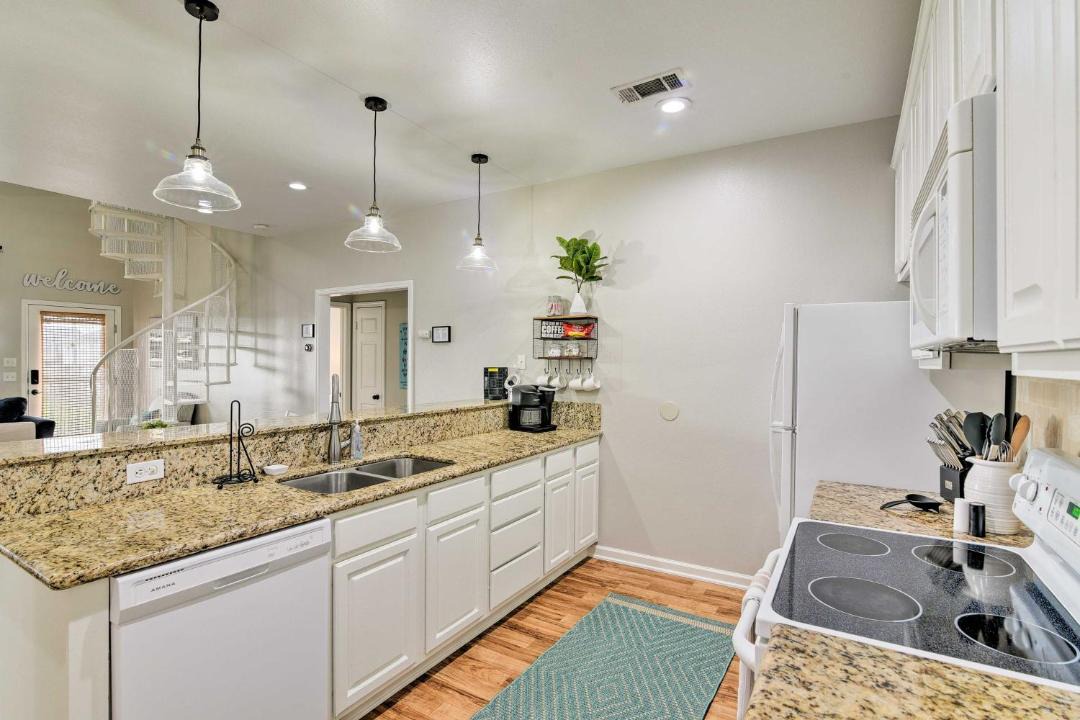 Photo of Kitchen in Terramar Beach