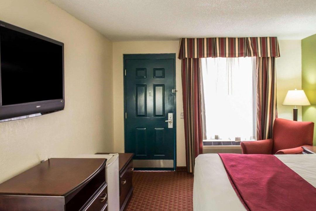 Photo of Bedroom in Chipley