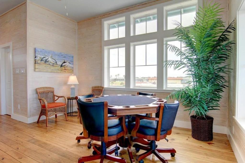 Photo of Livingroom in Port Aransas