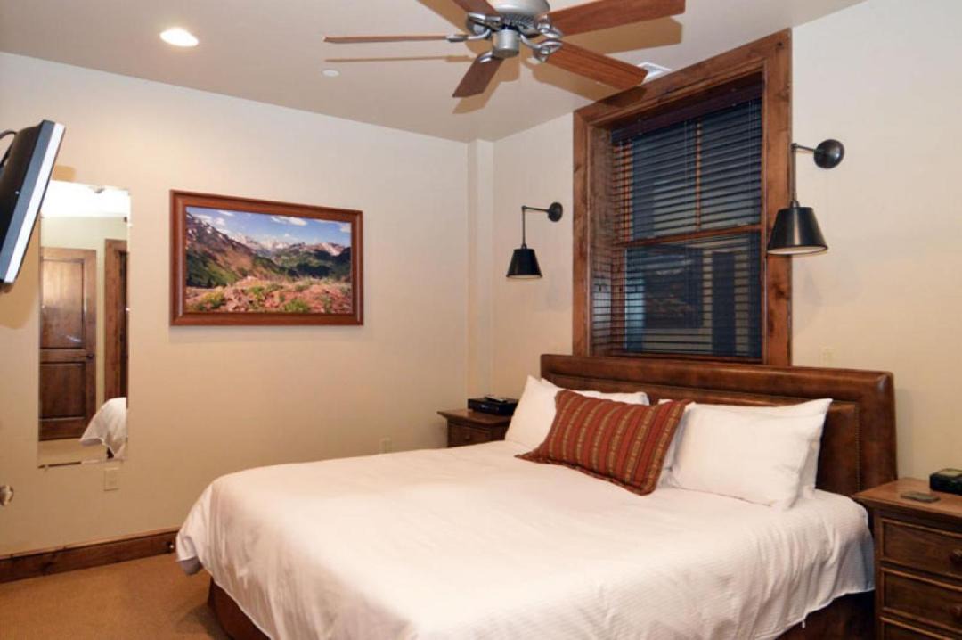 Photo of Bedroom in West End
