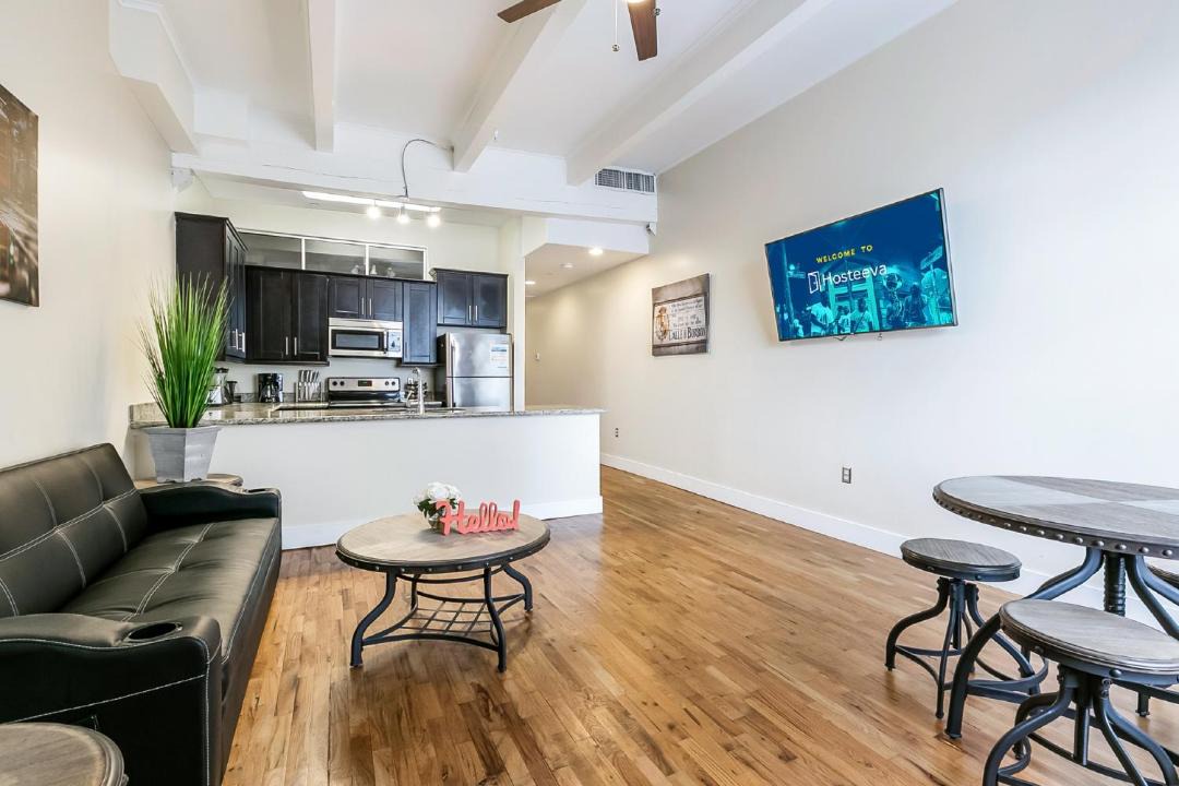 Photo of Livingroom in Central Business District