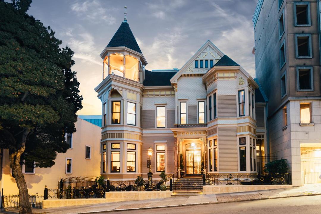 Photo of Others in Lower Pacific Heights