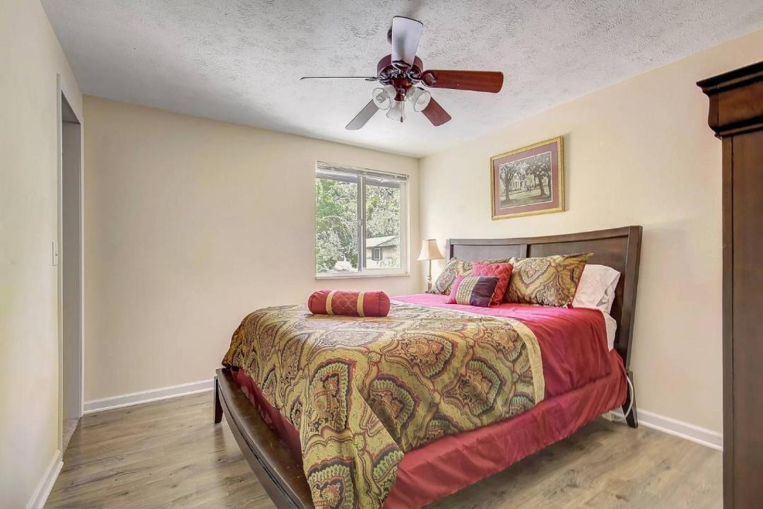 Photo of Bedroom in Trendwood and Frankline Square
