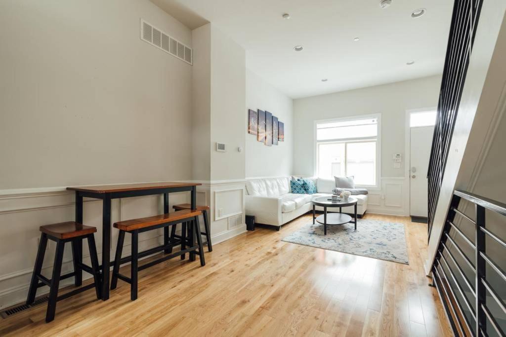 Photo of Livingroom in South Philadelphia