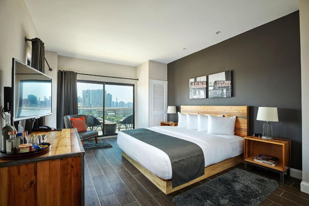 Photo of Bedroom in Hunters Point