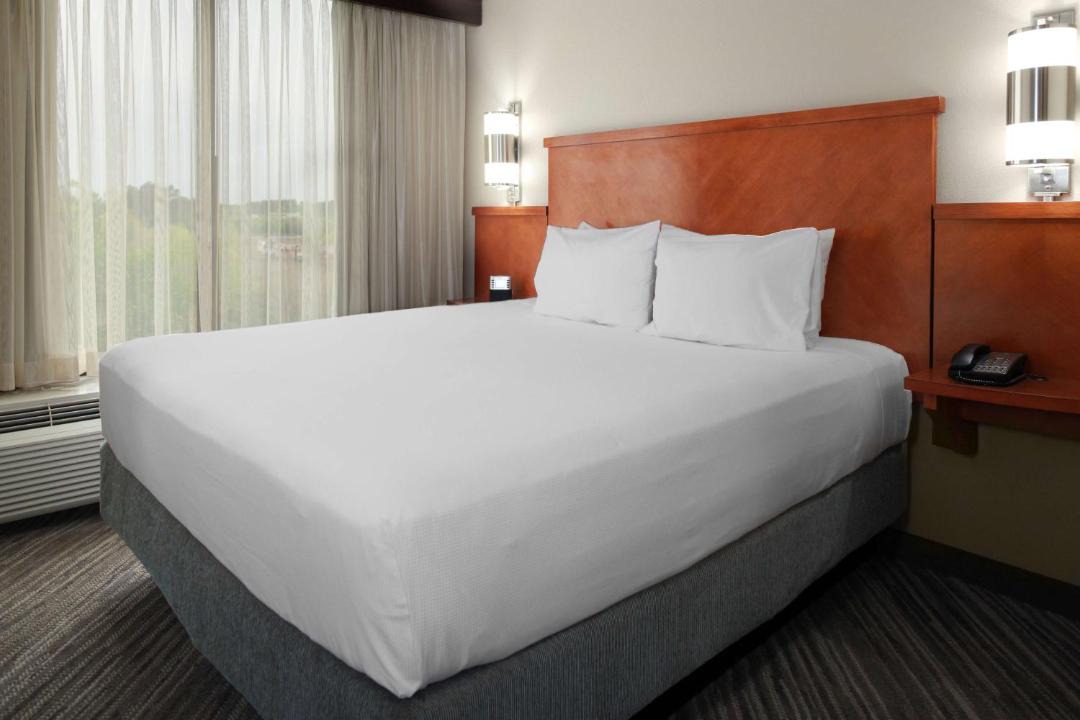 Photo of Bedroom in White Station