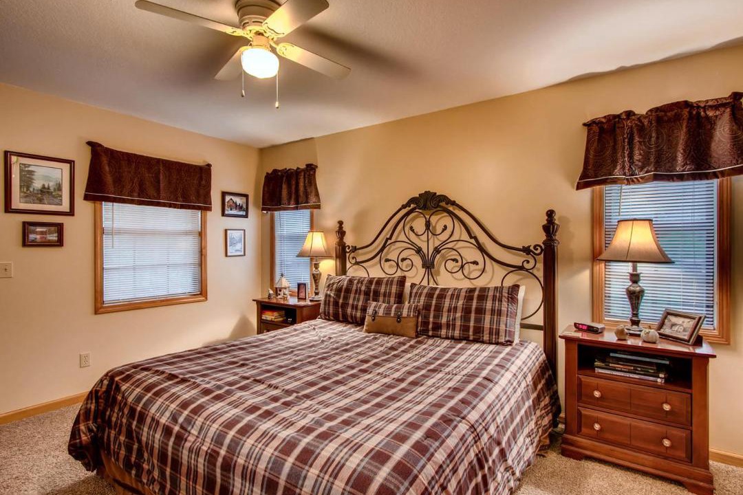 Photo of Bedroom in Wears Valley