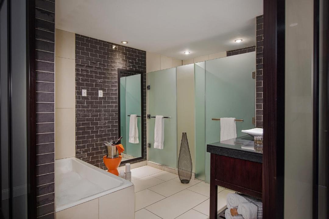 Photo of Bathroom in Hunters Point
