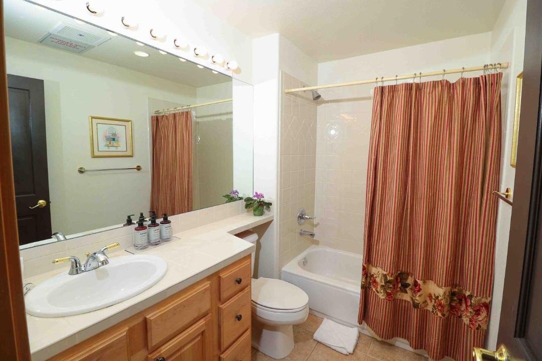 Photo of Bathroom in Mountain House