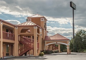 Quality Inn - White House