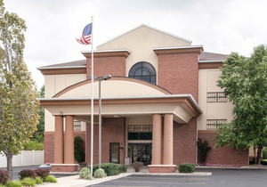 Quality Inn & Suites Niles