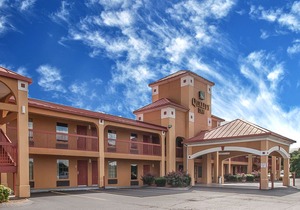 Quality Inn - White House