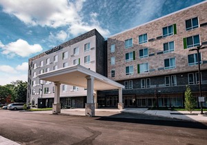 Courtyard by Marriott Toledo West
