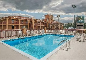 Quality Inn - White House