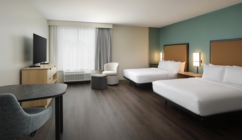 Studio Suite, 2 Queen Beds, Bathtub (Mobility)