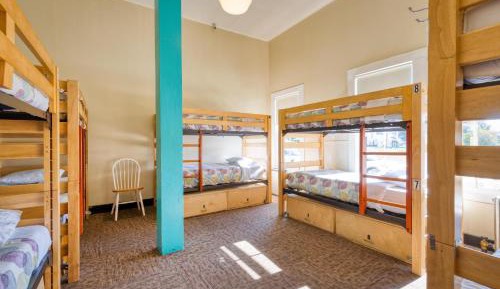 Bed in Women's 8-Bed Dorm