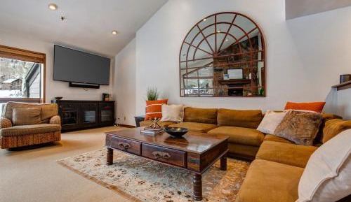 Two Bedroom Apartment 