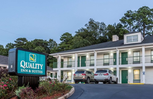 Greensboro Hotel | Quality Inn & Suites Near Lake Oconee