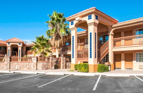 Mesilla Park Hotel | Quality Inn & Suites Las Cruces - University Area