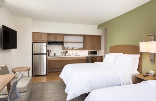 Sloan Lake House | Provides greater flexibility and choices for our guests.