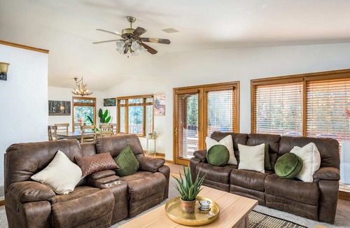 Evergreen Cabin | Mountain View Apartment Near Downtown & Trails