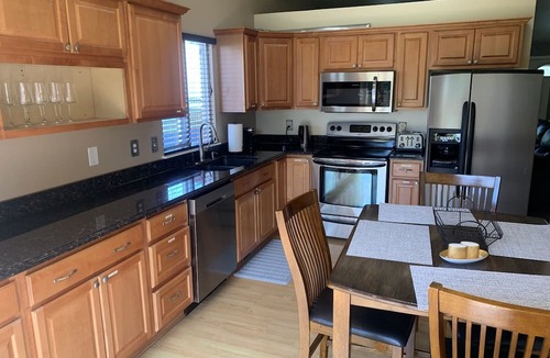 Marysville House | Destination: Relax and Enjoy! Minutes away from Casinos, Outlets, Lake Stevens.