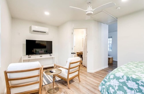 Thompson's Station House | The Hideout; Upscale 1 Bed * Private Outdoor Space