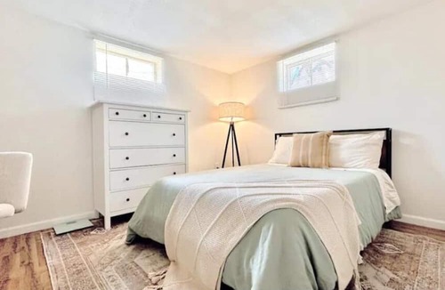 Alta Vista Area Apartment | Modern 2BR Near Denver & Golden