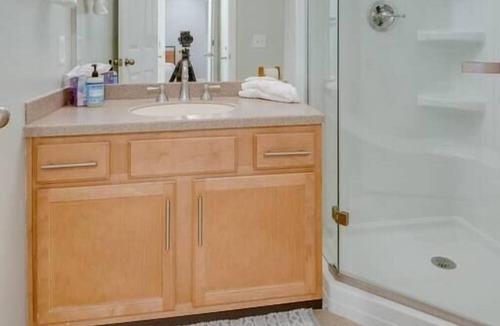 North Capitol Apartment | Newly decorated , freshly remodeled , thoughtfully designed with a speakeasy vibe