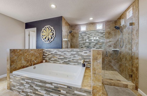Paradise Hills Civic House | Paradise Hills Hideaway